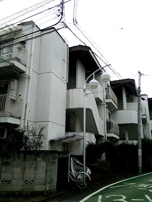 高円ハイツの外観