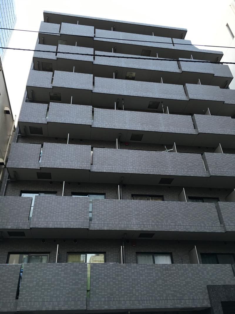 ルーブル芝公園の建物外観