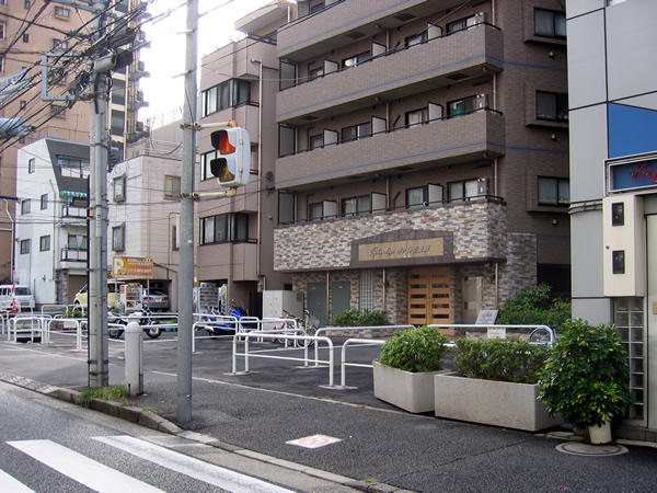 ガラ・ステージ市ヶ谷壱番館の外観