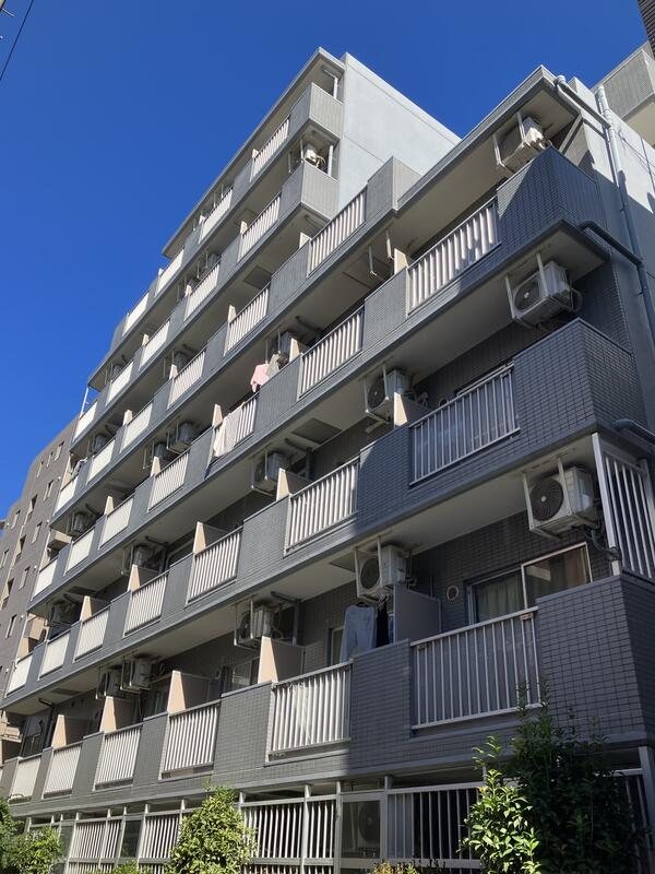 エヴェナール東中野の建物外観