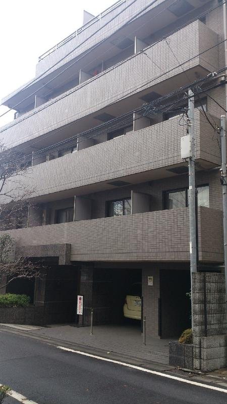 ルーブル芦花公園の外観
