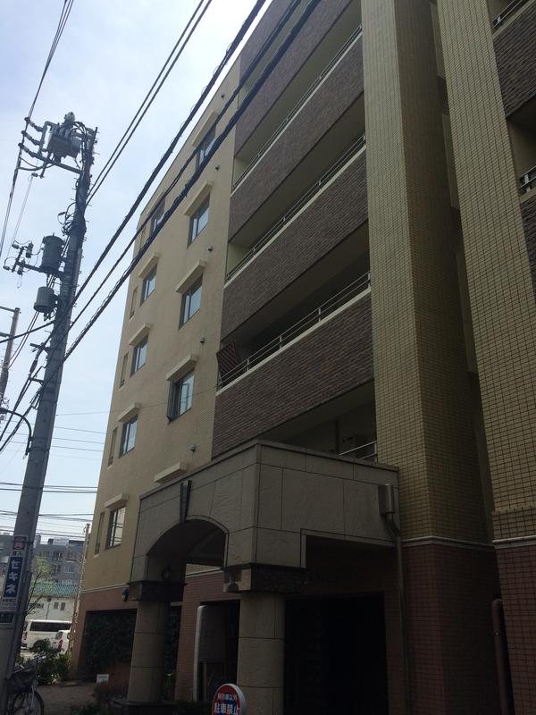 デュオ・スカーラ新宿の外観