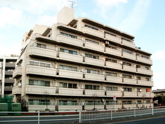 オリンピックマンション中村橋の外観