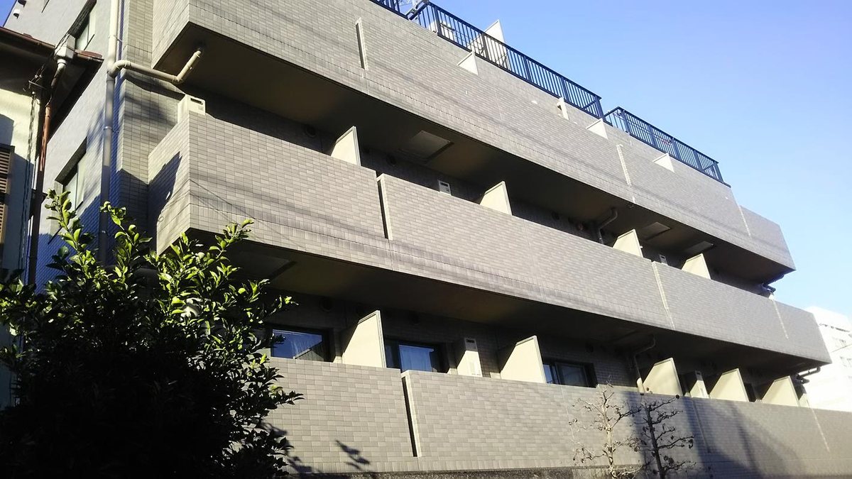 ルーブル新中野の建物外観