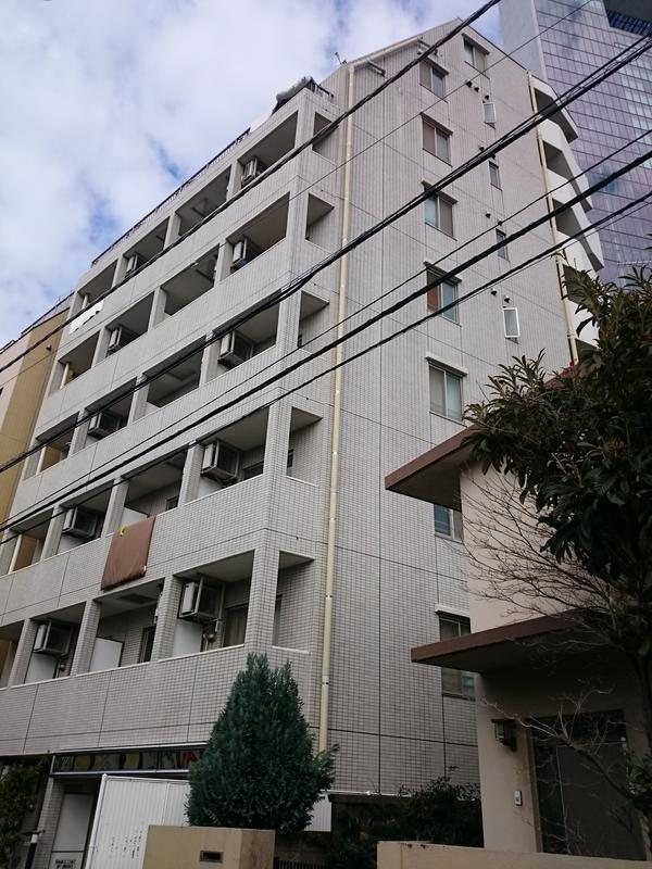レガリアヒルズ代々木の外観
