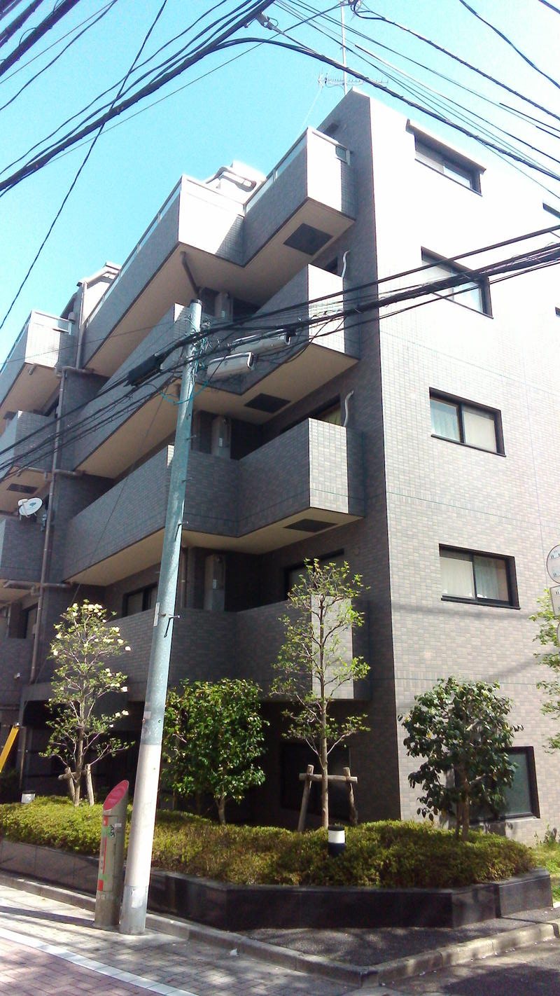 ルーブル笹塚弐番館の外観