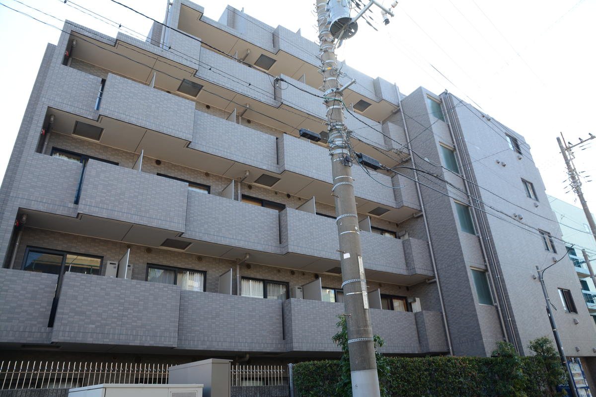 ルーブル多摩川弐番館の外観