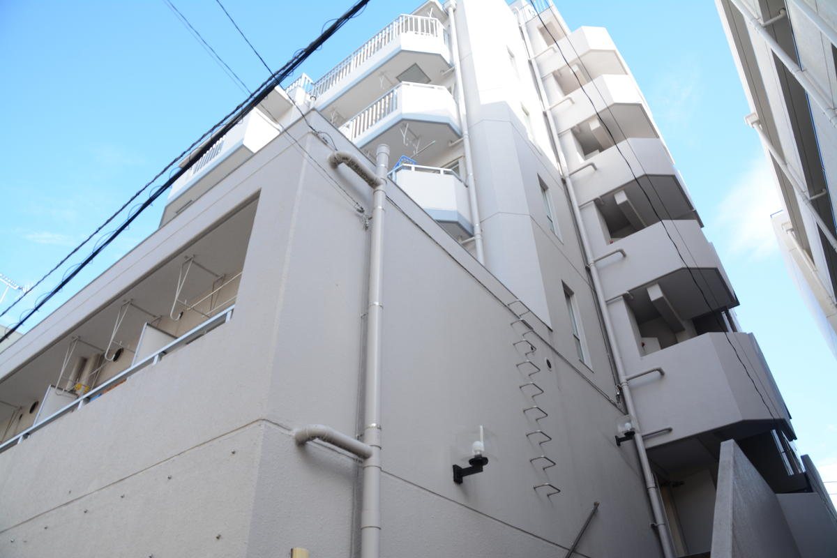 グリーンキャピタル旗の台の外観