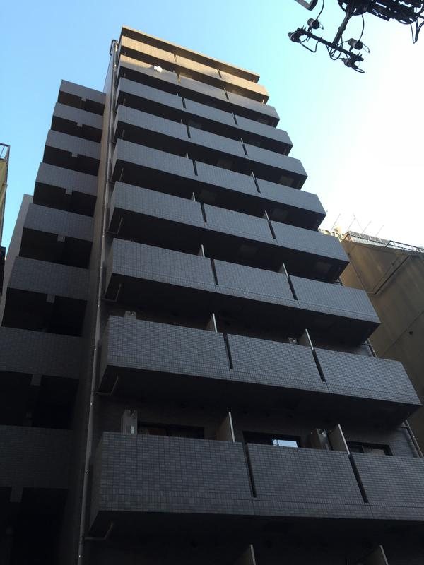 ルーブル日本橋の外観