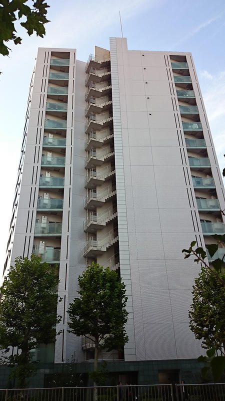 ファミール銀座イーストの外観