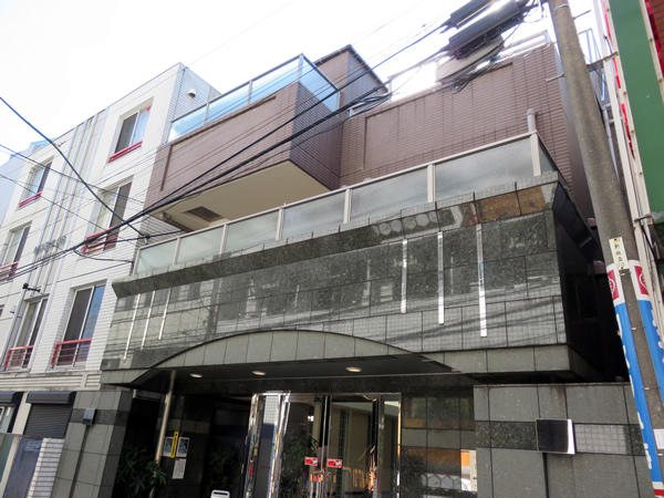 パレステュディオ赤坂弐番館の外観
