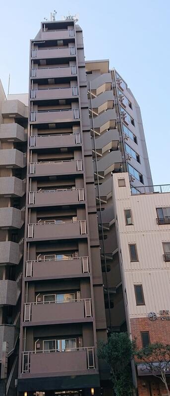 コンシェリアR四谷の外観