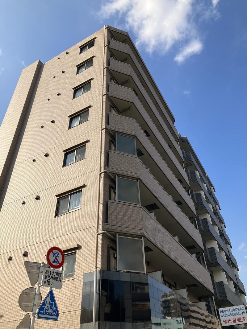 RAGIOS渋谷初台の建物外観