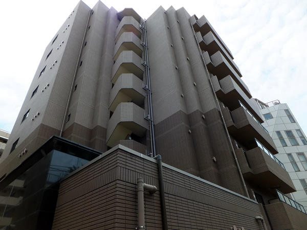 レガロ中野坂上の外観