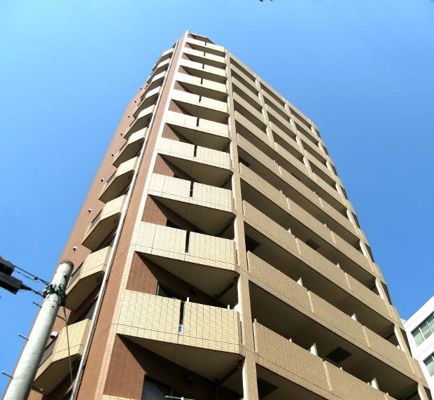 パレステュディオ新宿WESTの外観
