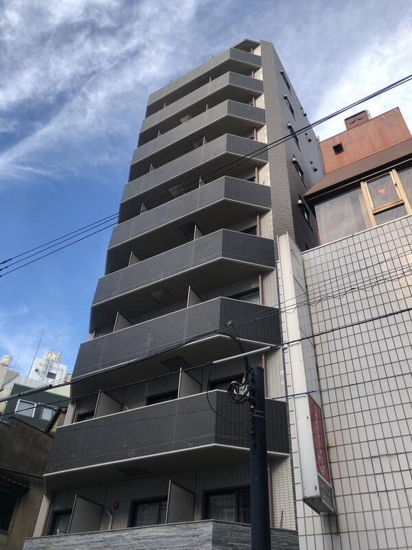 トーシンフェニックス池袋の外観