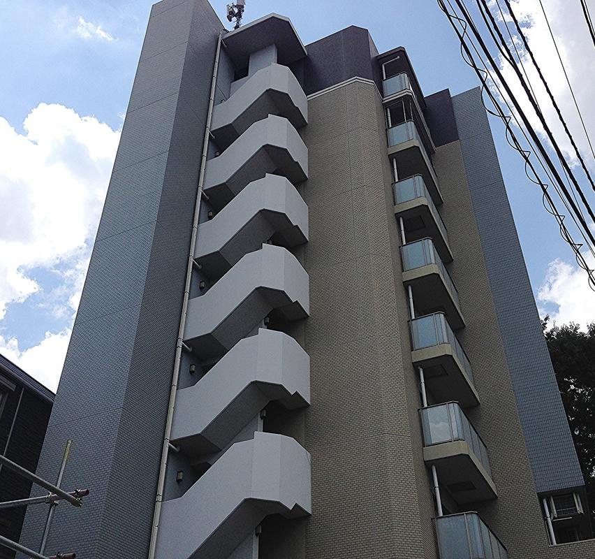 エステムプラザ世田谷・千歳烏山の建物外観