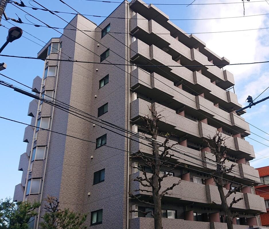 ルーブル野方参番館の外観