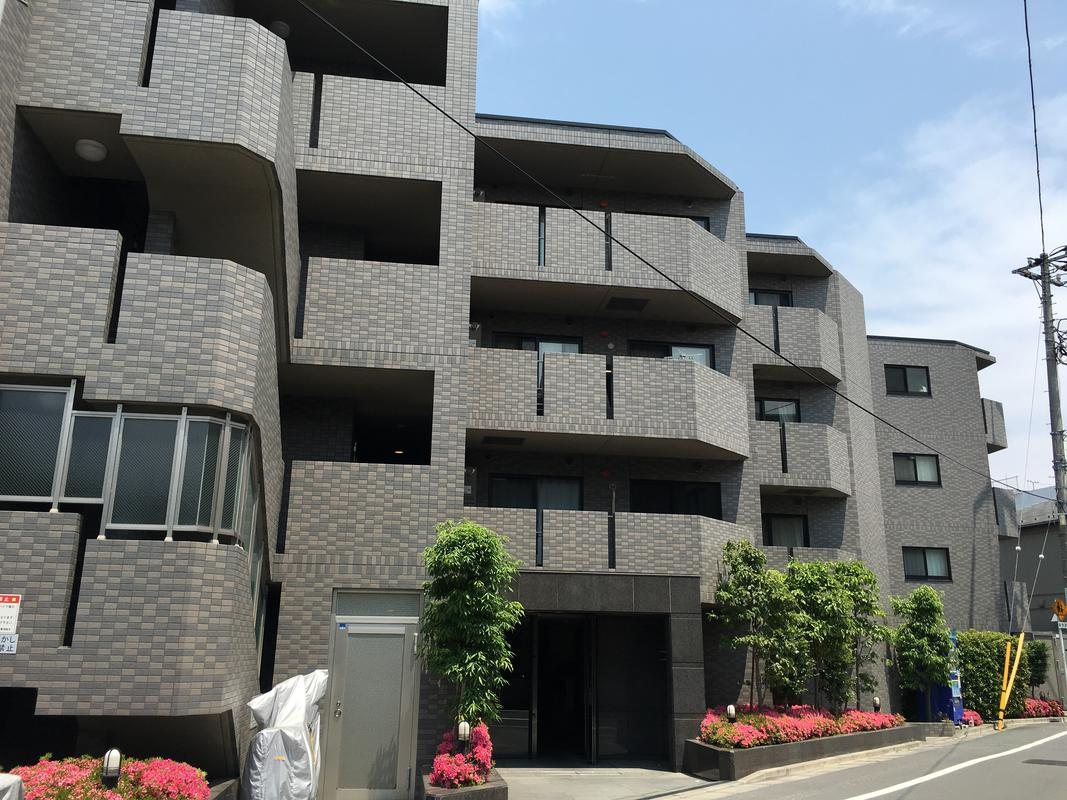 ルーブル中野弥生町の外観