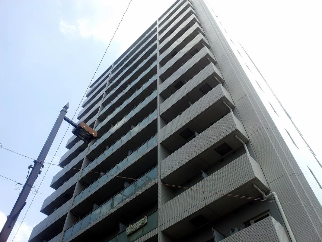 スパシエ八王子クレストタワーの建物外観