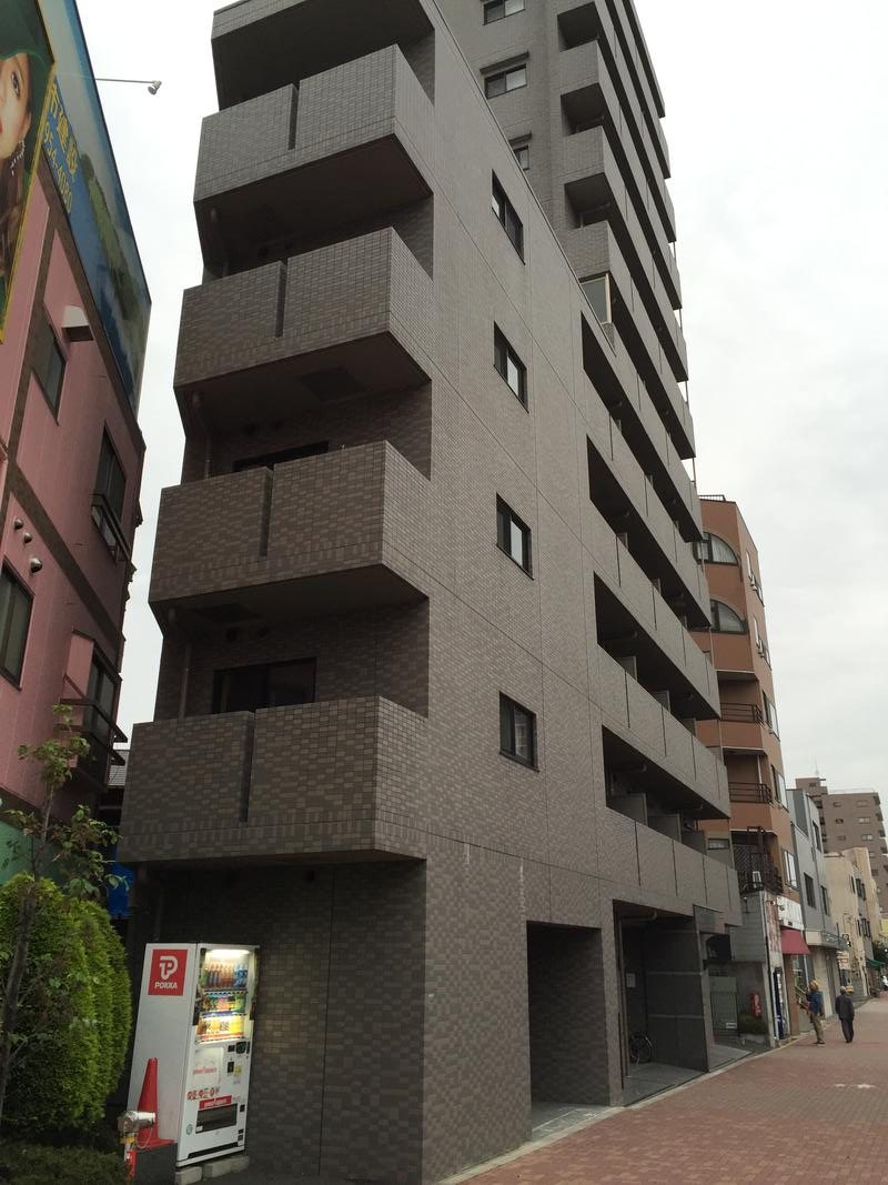 ルーブル椎名町の建物外観