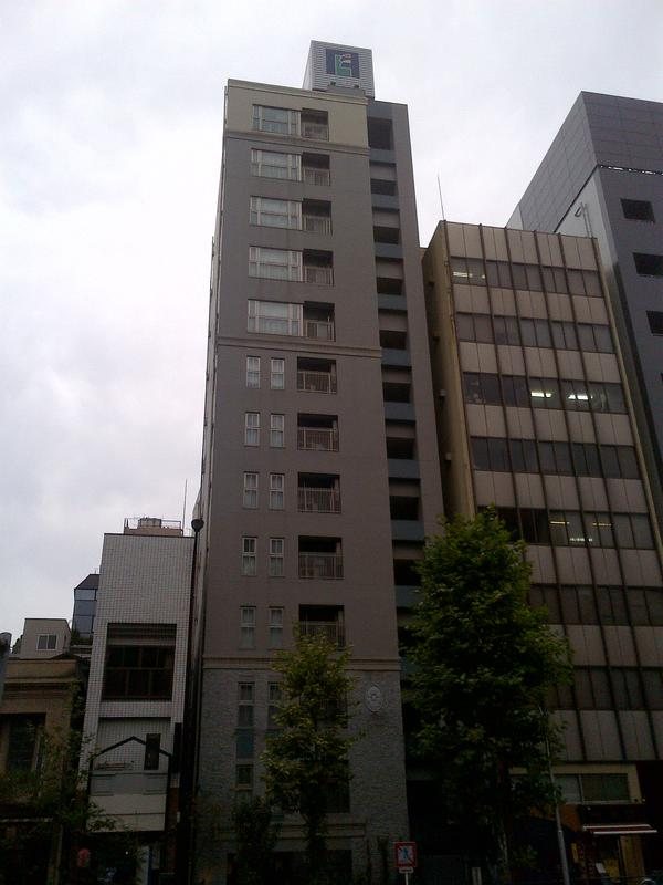 エステムプラザ日本橋の建物外観