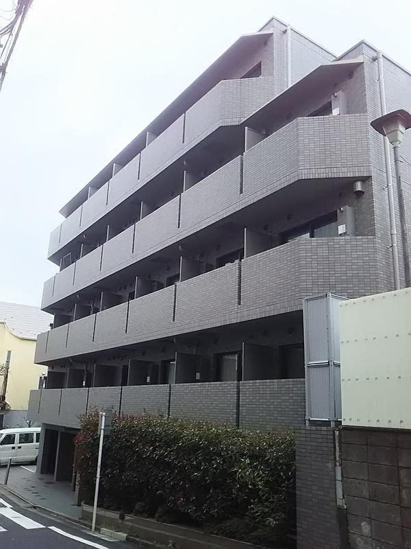 ルーブル渋谷初台の外観