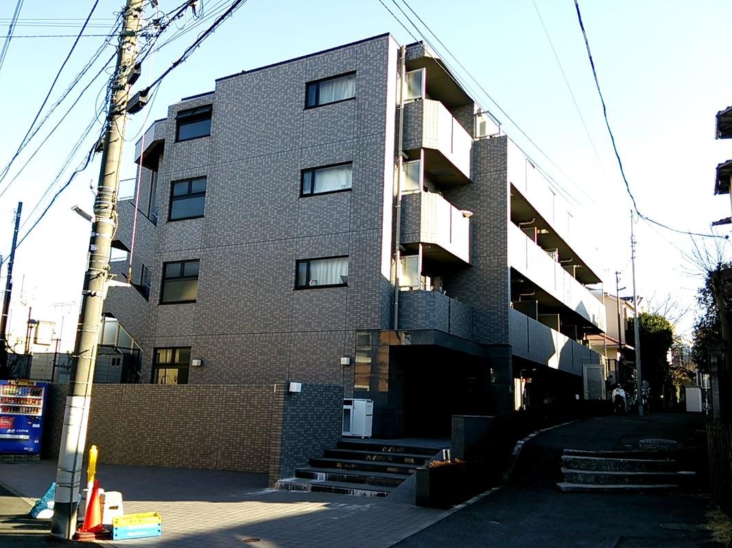 ルーブル高円寺参番館の建物外観