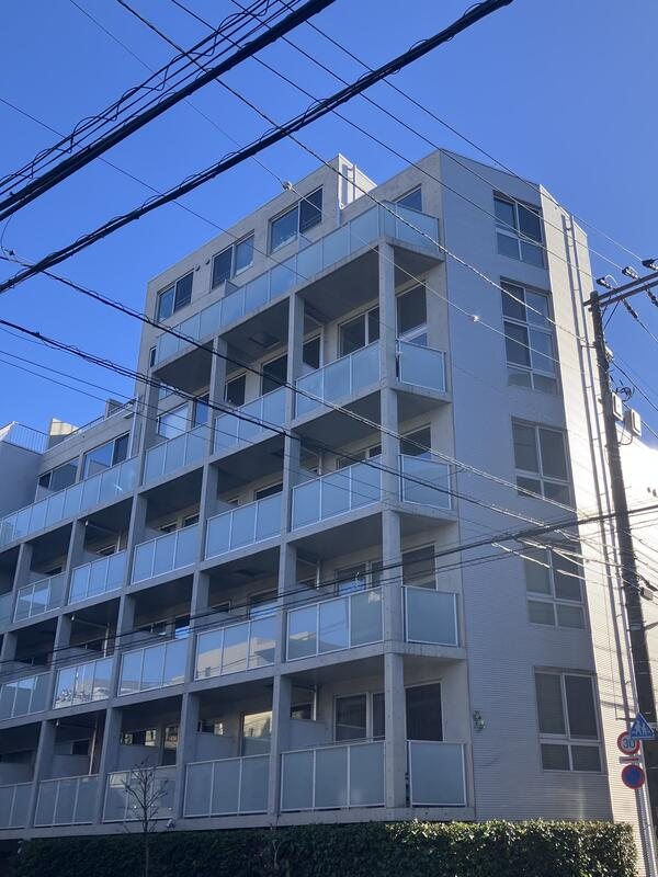 プレミアムキューブ元代々木の建物外観