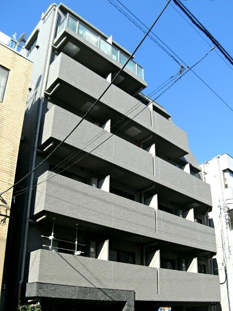ルーブル西荻窪弐番館の建物外観