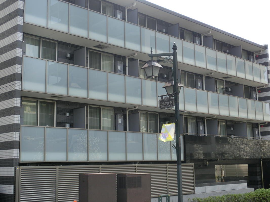 AZEST武蔵小金井の建物外観