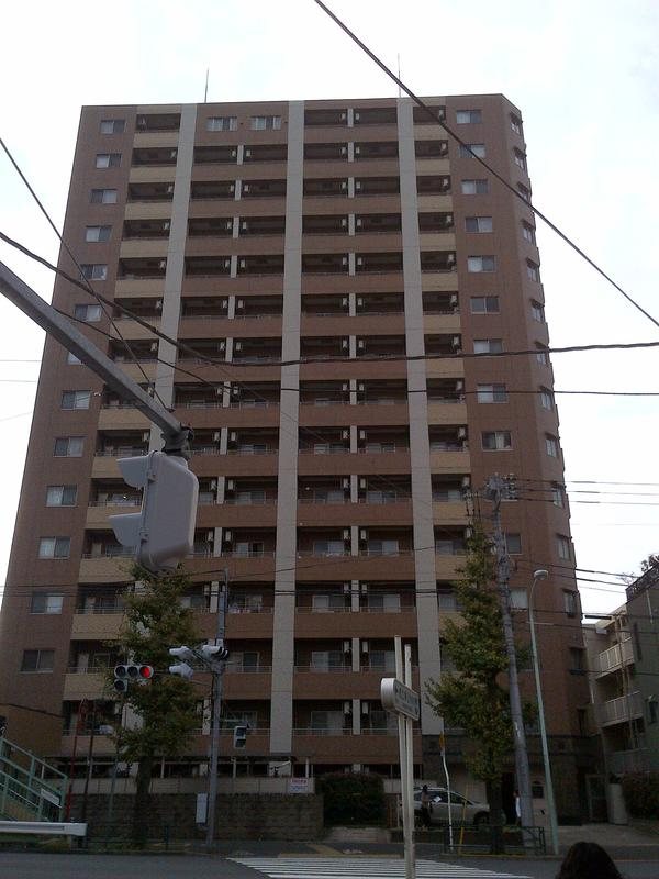 プレサンス本駒込アカデミアの外観
