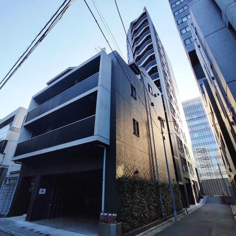 ZOOM新宿南Secondの建物外観