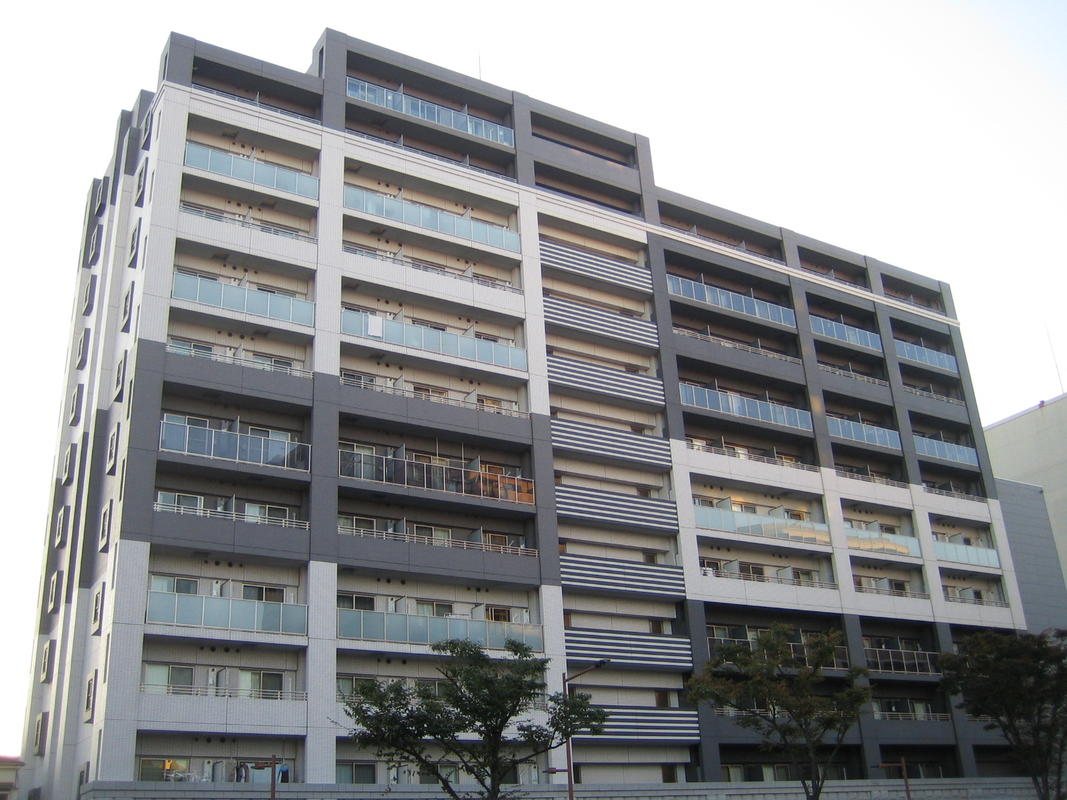 ガーラ・プレシャス川崎の外観
