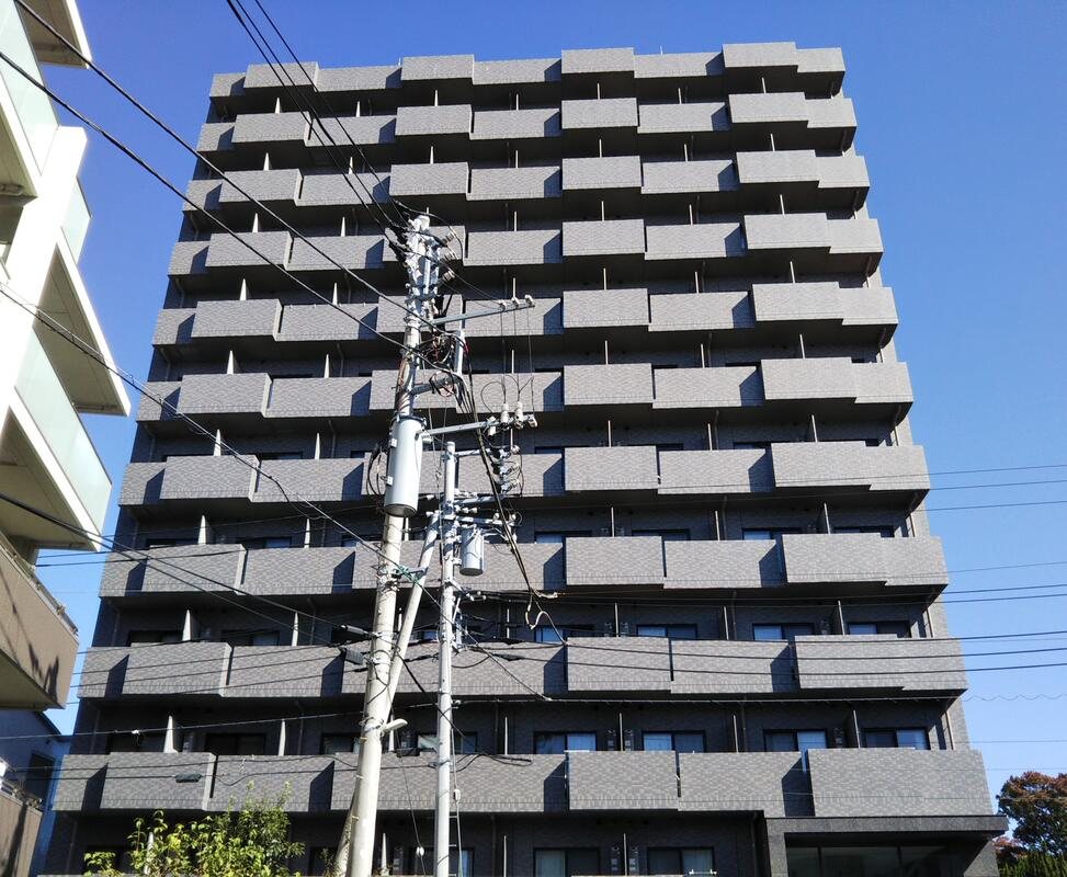 ルーブル川崎都町壱番館の建物外観