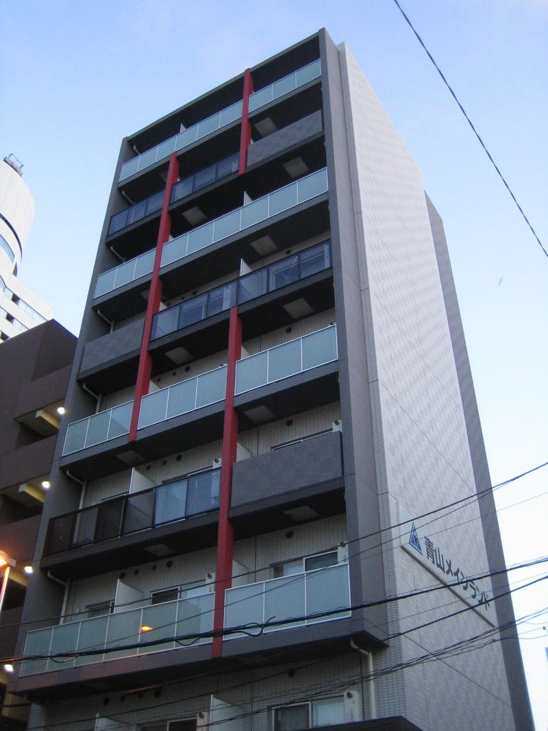 メインステージ横濱東口の外観