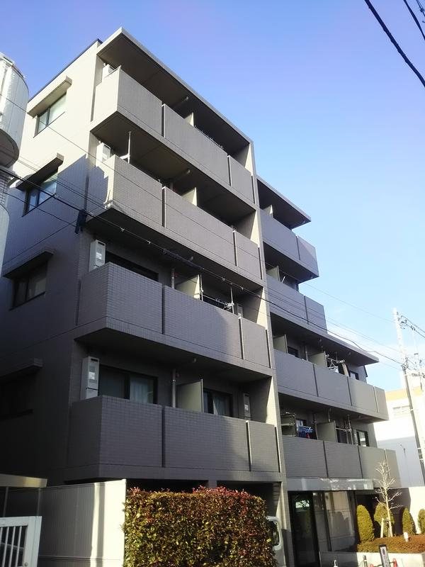 ルーブル中野富士見町伍番館の外観