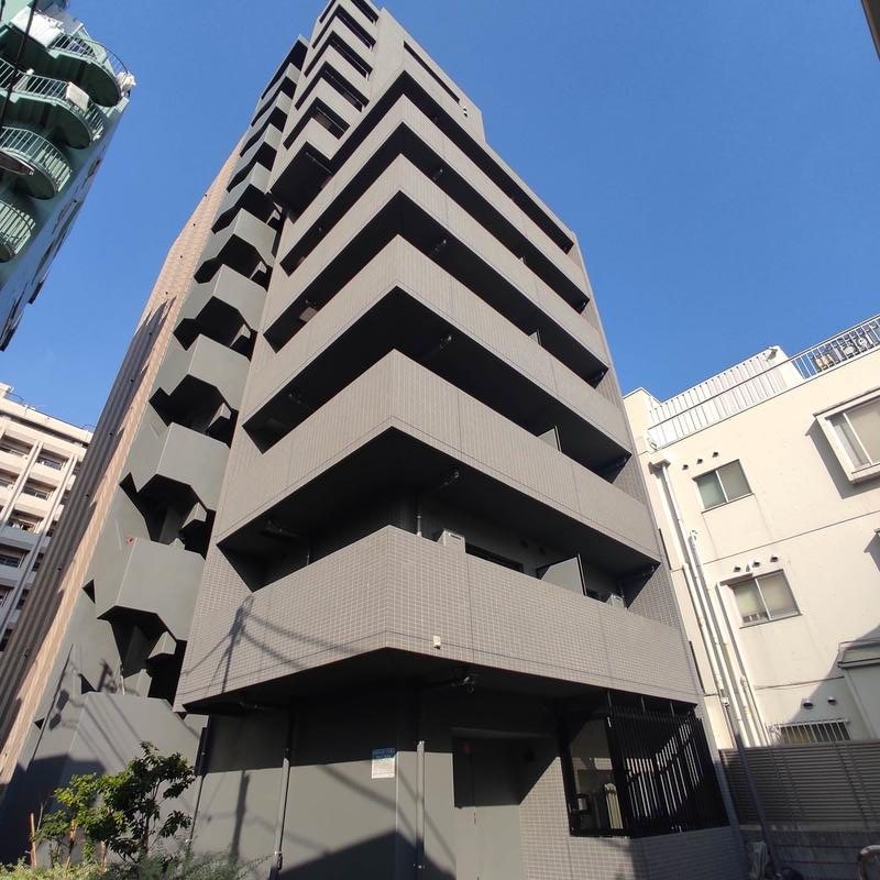 PREMIUM CUBE G 東新宿の建物外観