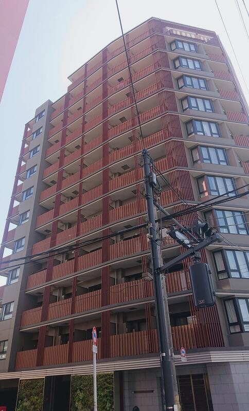 ライオンズ東京三ノ輪ミレスの建物外観