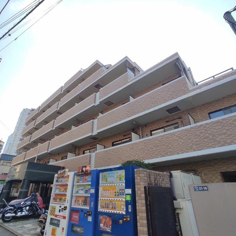 リヴシティ新宿弐番館の外観