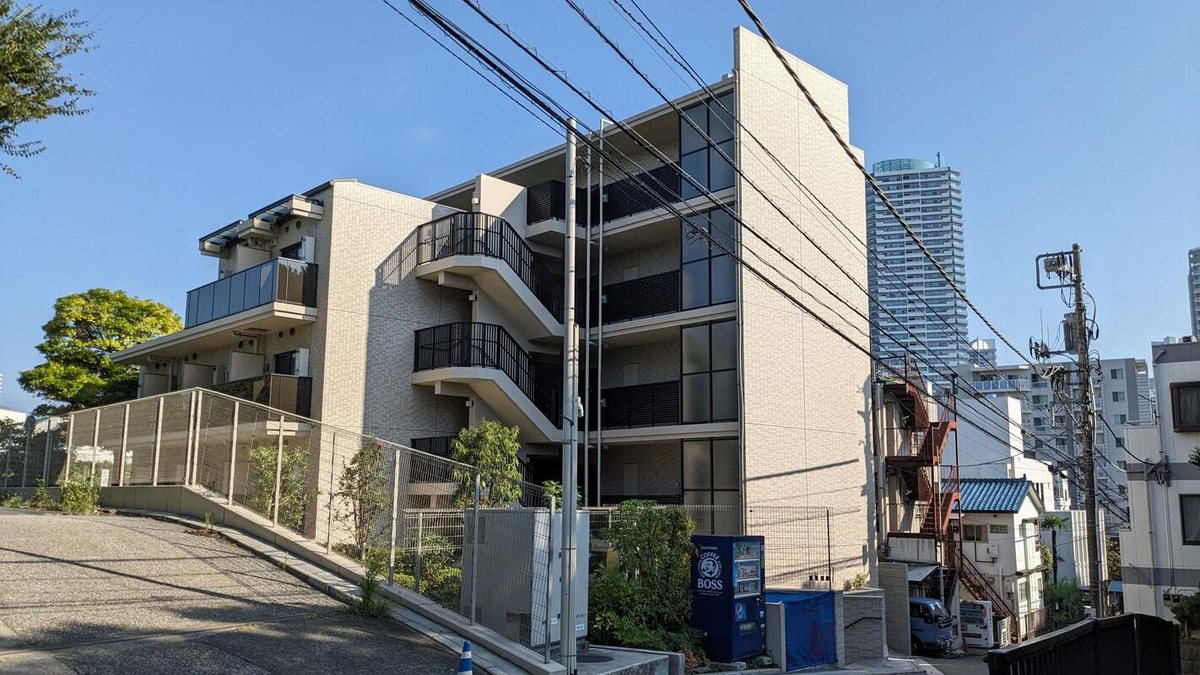 クレイシア横浜ヴェールの建物外観