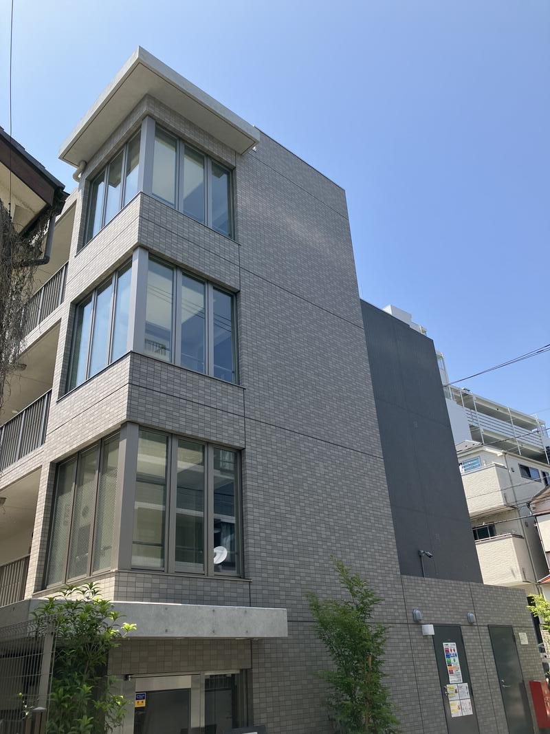 ハーモニーレジデンス中野本町パークサイドの外観