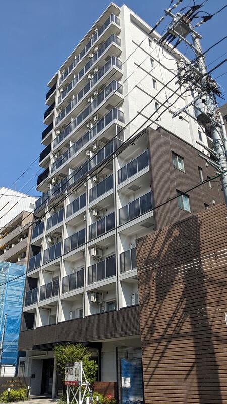 エステムコート横濱反町の建物外観