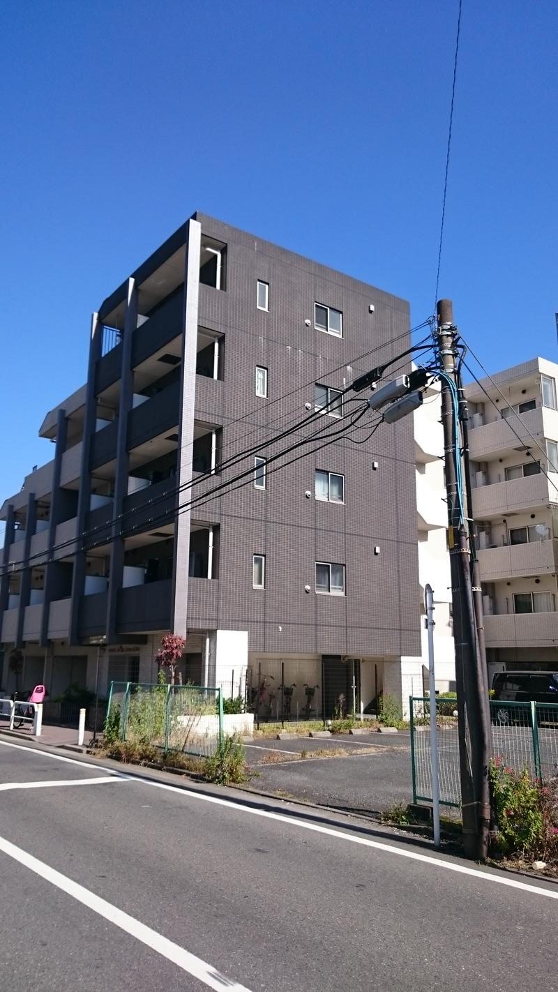 スパシエアルマール浮間公園の外観