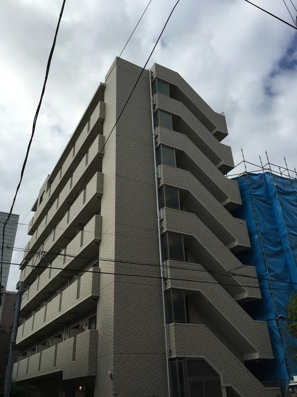 CRACIA両国の建物外観