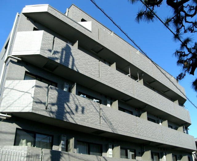 ルーブル荻窪参番館の外観