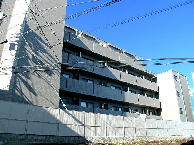 ルーブル荻窪伍番館の外観