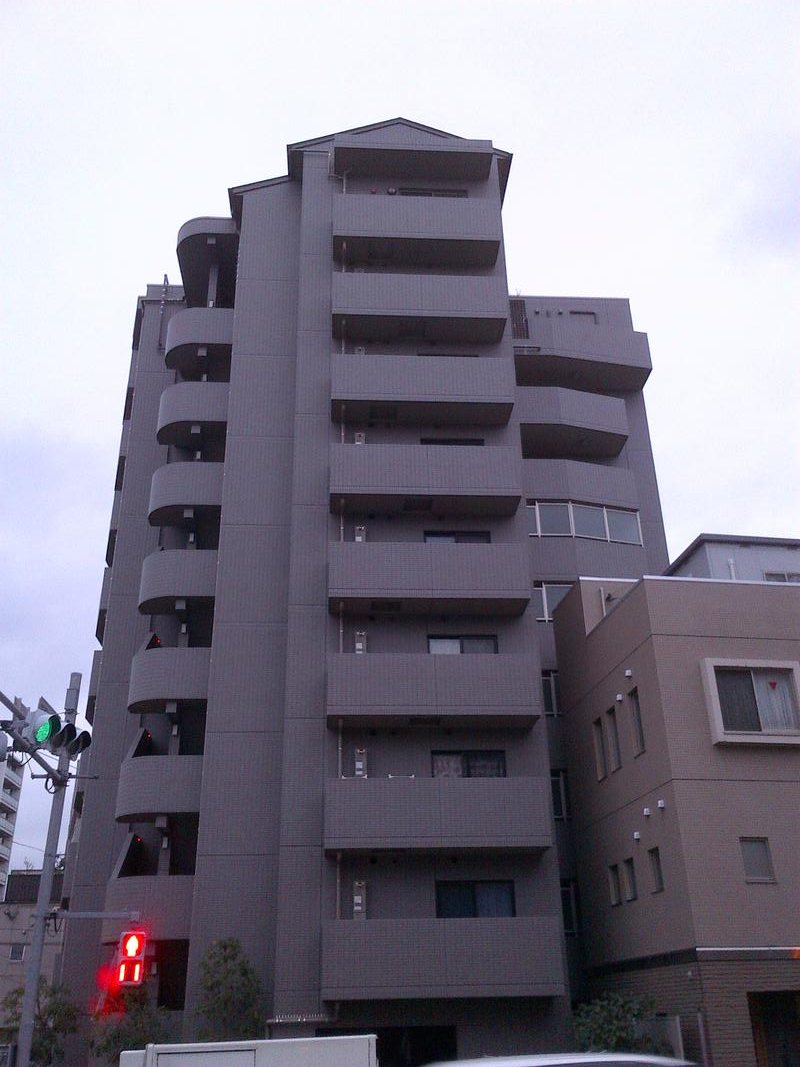 ルーブル中野ガーデンの建物外観