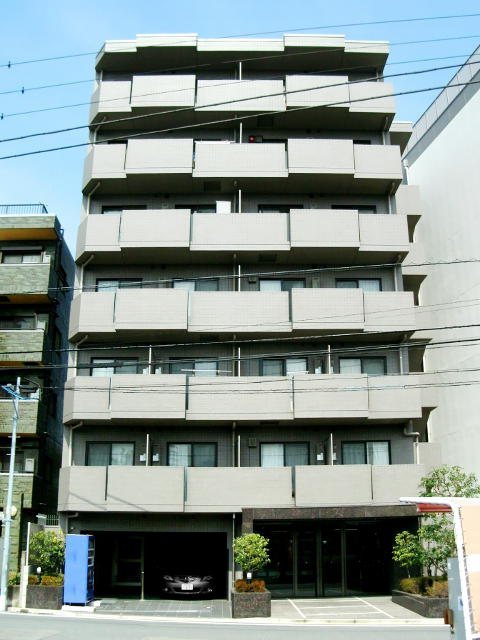 ルーブル鷺宮六番館の建物外観