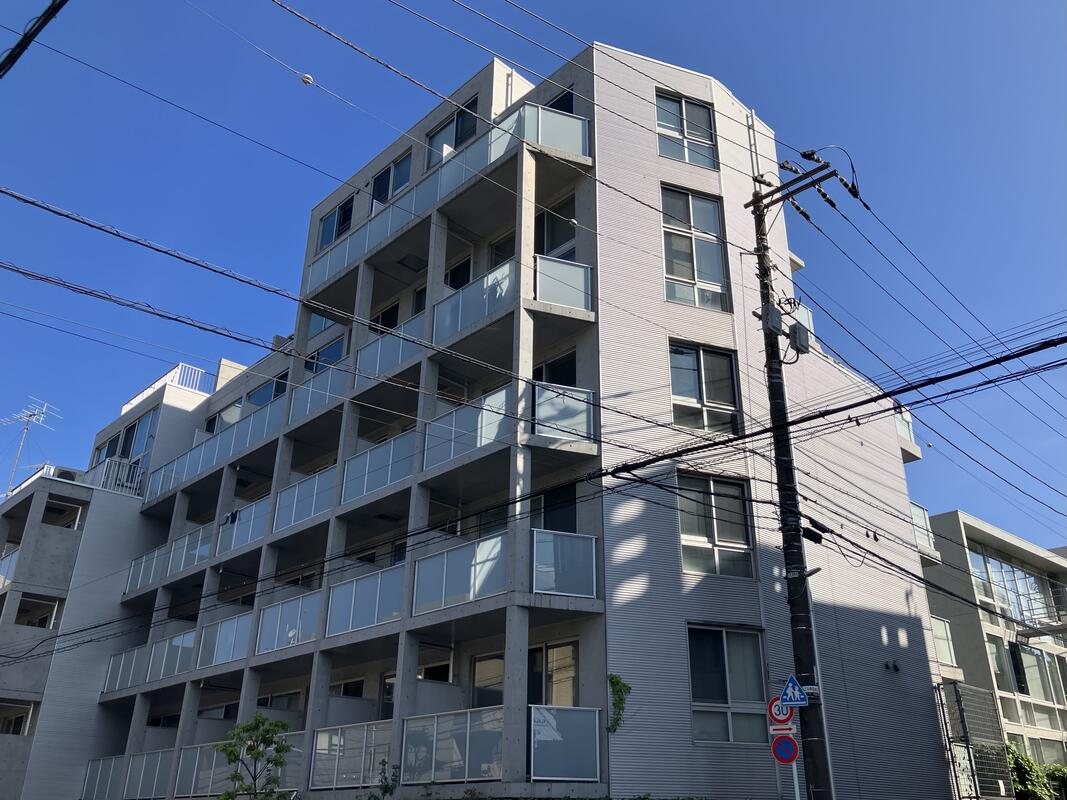 PREMIUM CUBE 元代々木の外観